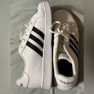 ADIDAS SNEAKERS